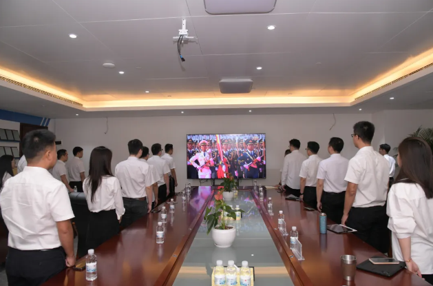 廣旅科技股份公司組織收看紀念中國人民抗日戰爭暨世界反法西斯戰爭勝利80周年大會